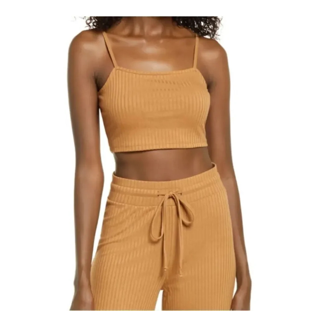 Vero Moda top cropped cami layer NWOT Small